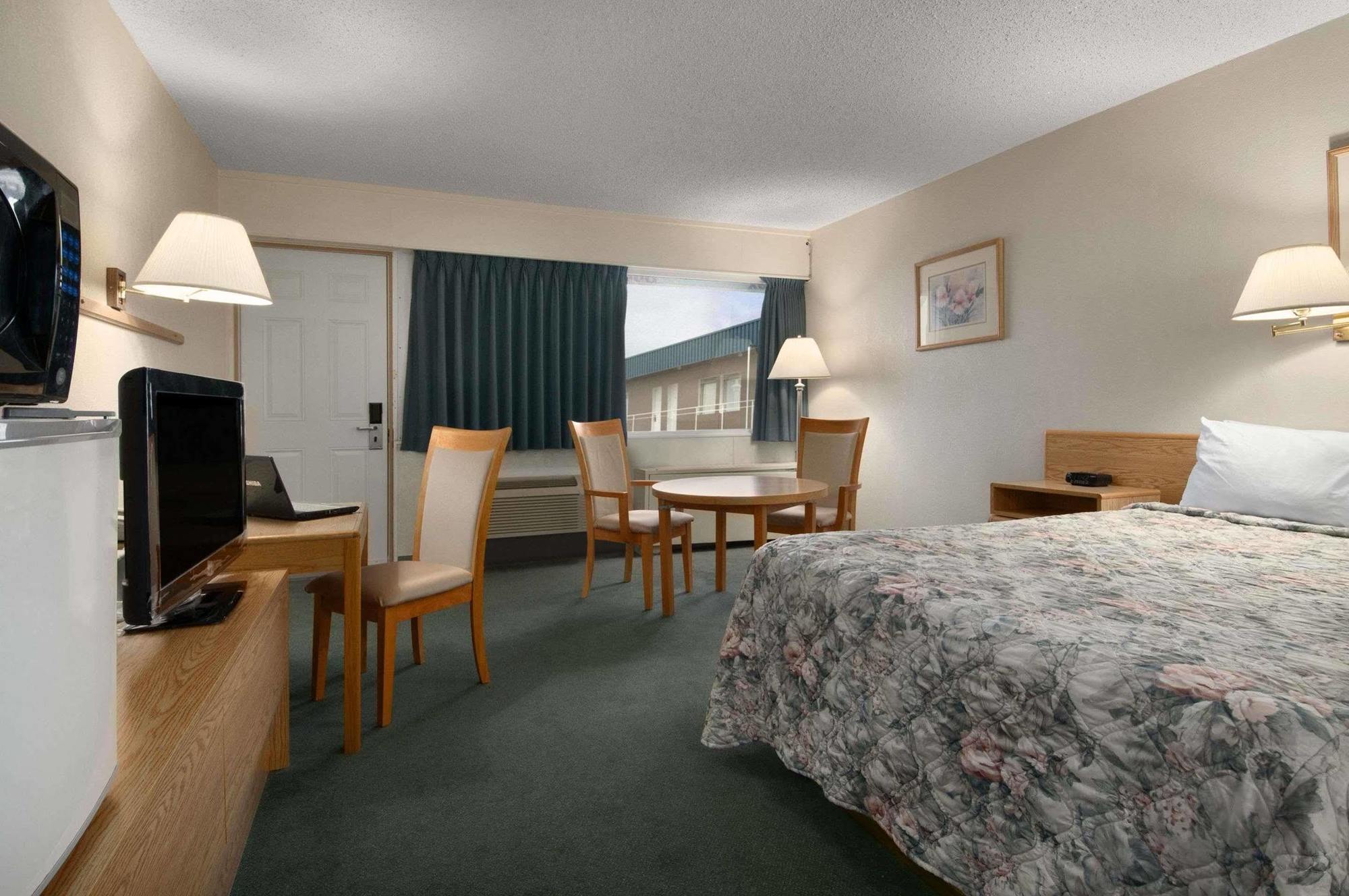 Hotel Skyview Swift Current Zewnętrze zdjęcie